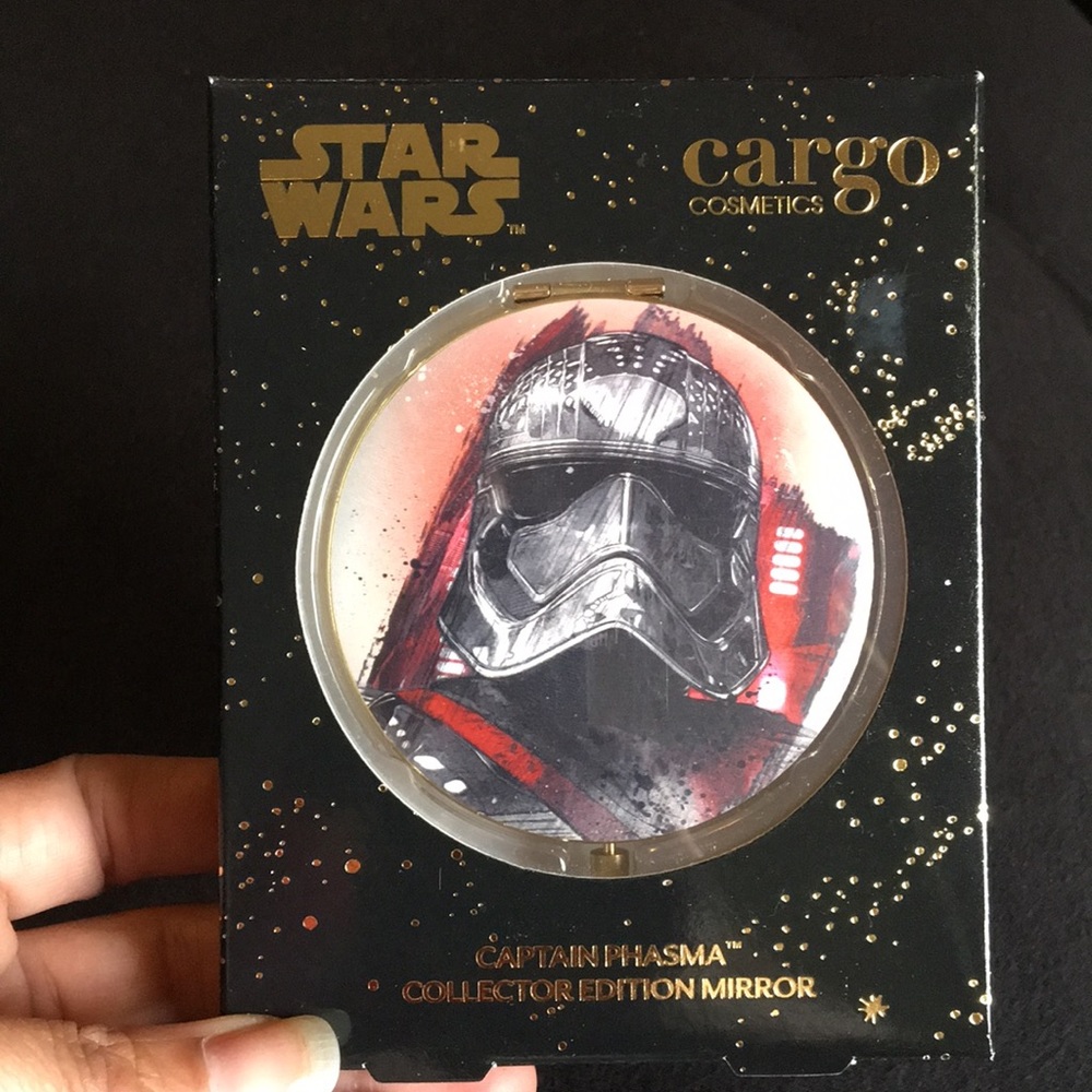 STAR WARS COLLECTIBLE COMPACT